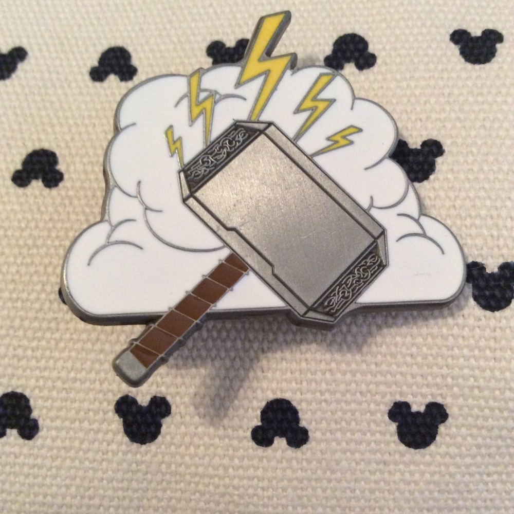 Disney 30th Anniversary Marvel ‘Thor’ Pin only